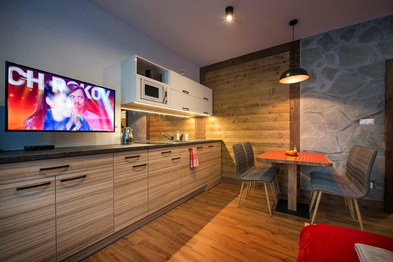 4Roses Apartments Vysoke Tatry Exterior photo